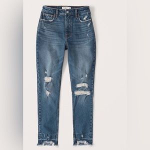 Abercrombie The Skinny High Rise Curve Love Ripped Jeans